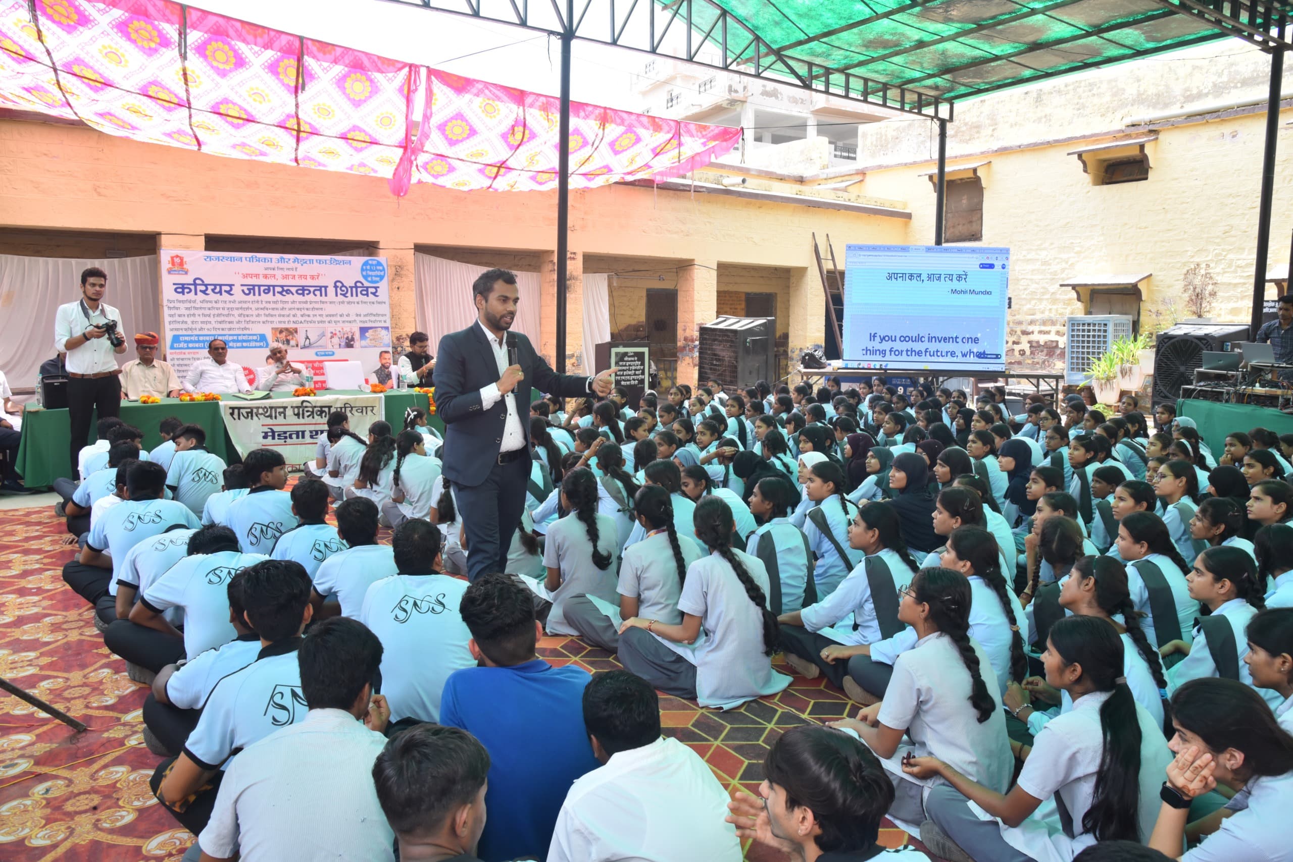 Mohit Mundra conducting career counseling session at Meraki Counseling Jodhpur