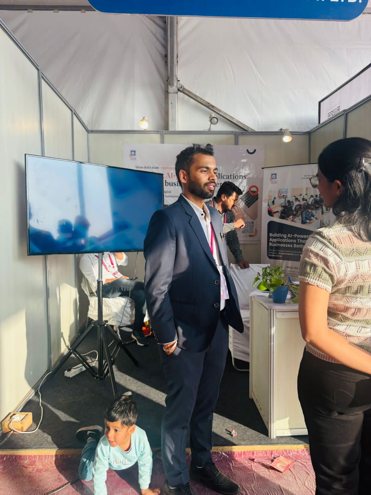 Mohit Mundra at career counseling event